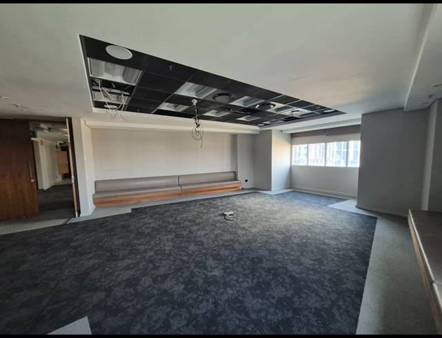 801M² OFFICE TO LET IN SANDTON CENTRAL